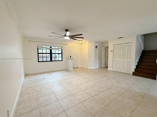 4 of 25 - 9064 Vineyard Lake Dr, Plantation, FL