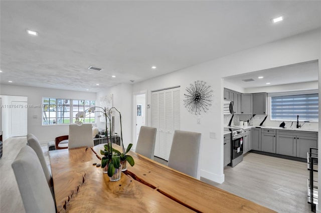 5 of 80 - 2101 N 15th Ave, Hollywood, FL
