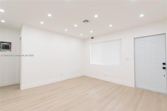 5 of 24 - 1336 Nw 6th Ave, Fort Lauderdale, FL