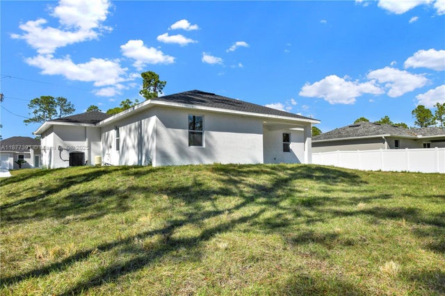 2 of 53 - 2910 Flora Ave N, Lehigh Acres, FL