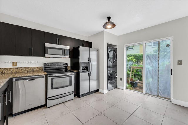 4 of 28 - 6255 Sw 47th Mnr 103, Davie, FL