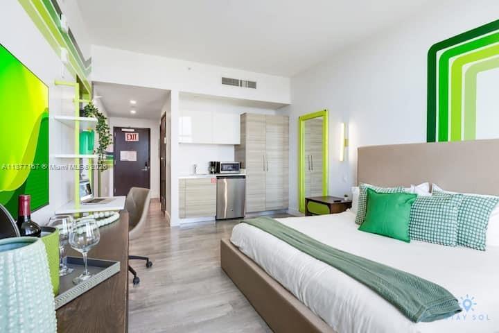 777 N Ocean Dr S529, Hollywood