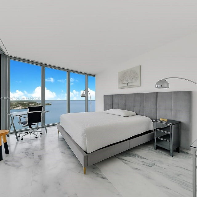 3 of 29 - 601 Ne 36th St 1909, Miami, FL