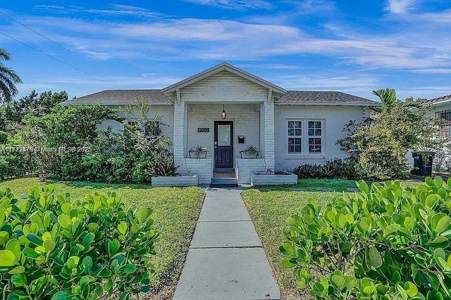 3 of 25 - 8900 Harding Ave, Surfside, FL