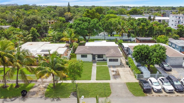 5 of 46 - 630 Ne 143rd St, North Miami, FL