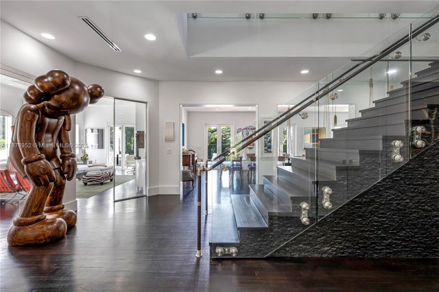 5 of 37 - 9460 Sw 69th Ave, Pinecrest, FL