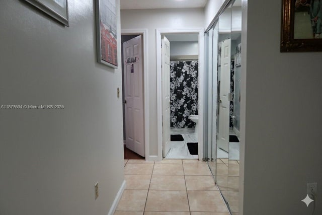 4 of 21 - 9740 Sw 13th St, Pembroke Pines, FL