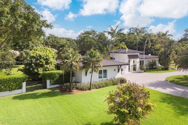 3 of 50 - 6195 Sw 133rd St, Pinecrest, FL