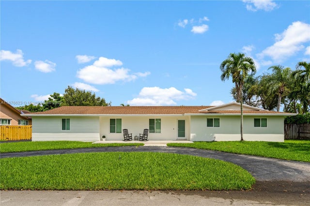 1 of 47 - 8805 Sw 177th Ter, Palmetto Bay, FL
