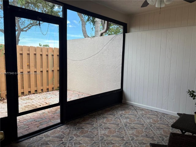 5 of 17 - 2050 Sw 24th Cir, Boynton Beach, FL