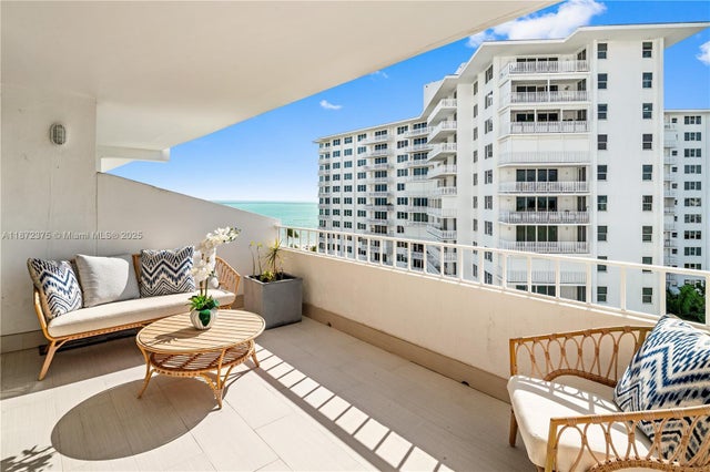 2 of 35 - 199 Ocean Lane Dr 1005, Key Biscayne, FL