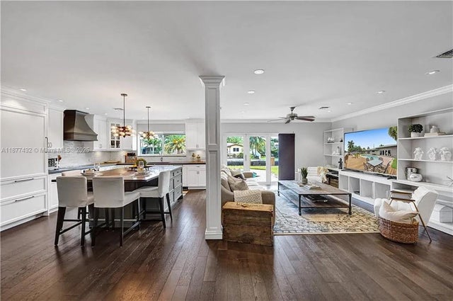 3 of 20 - 2306 Ne 15th Ave, Wilton Manors, FL