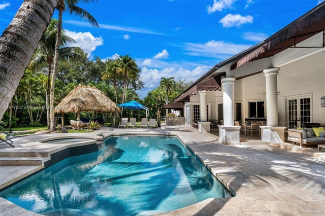 2 of 18 - 9325 Sw 59th Pl, Pinecrest, FL