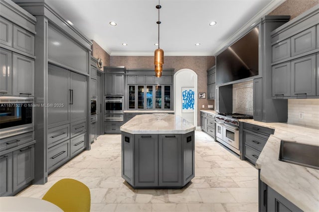 5 of 18 - 9325 Sw 59th Pl, Pinecrest, FL