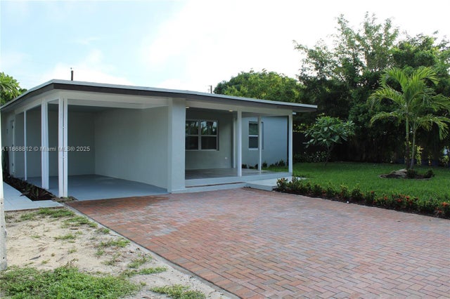 3 of 50 - 241 Ne 55th St, Oakland Park, FL