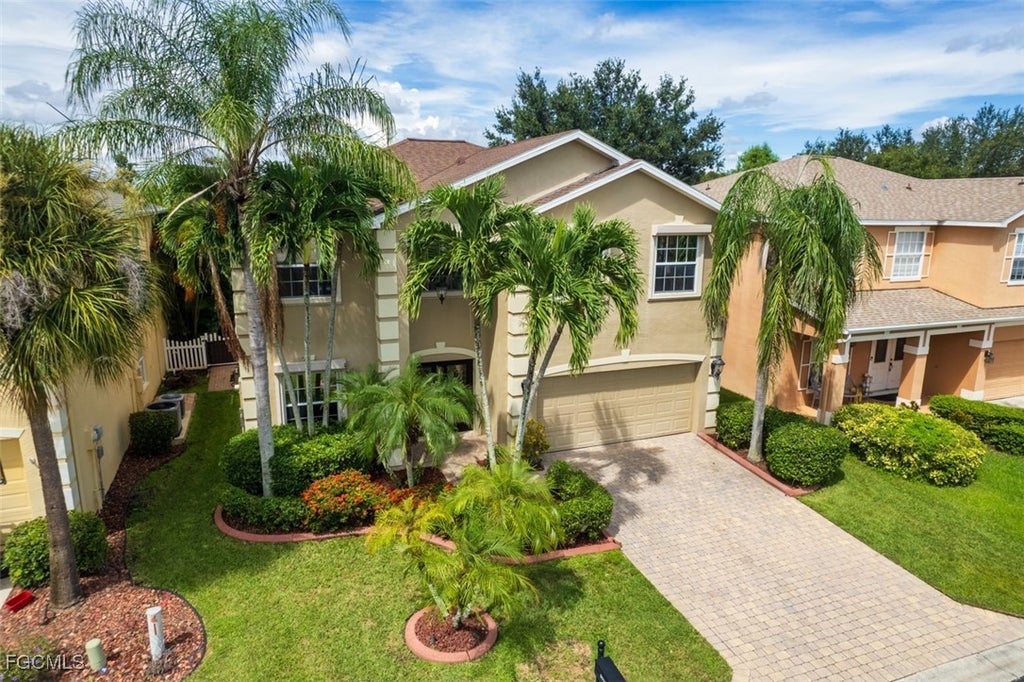8916 Fawn Ridge Dr, Fort Myers
