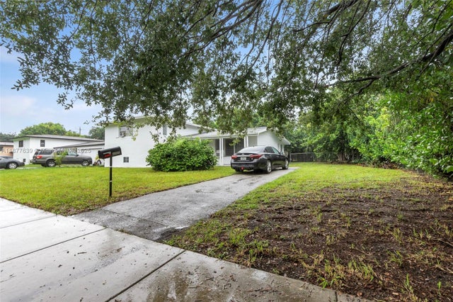 2 of 32 - 20400 Ne 14th Ave, Miami, FL