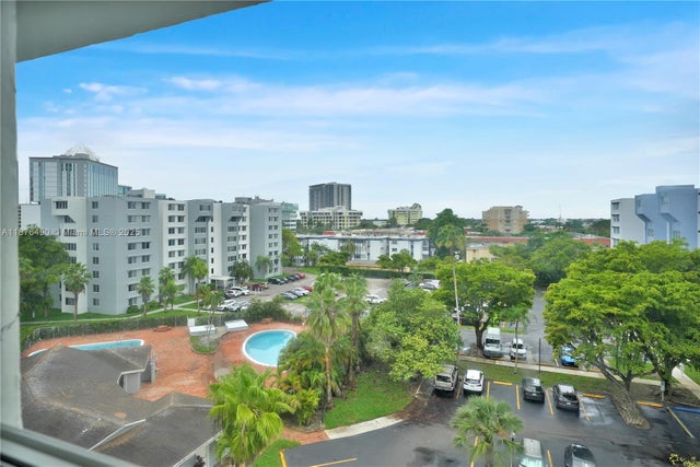 1 of 14 - 9001 Sw 77th Ave C704, Miami, FL