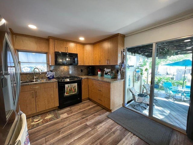 5 of 42 - 7 Avenue D, Key Largo, FL