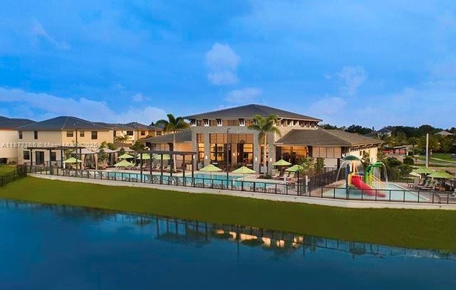 4 of 24 - 15680 Nw 91st Ct, Miami Lakes, FL