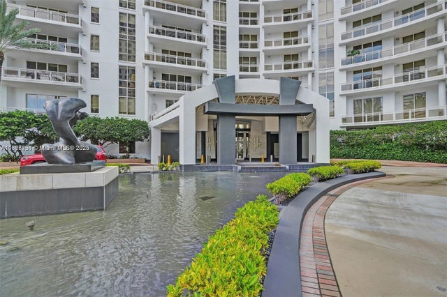 1 of 12 - 901 Brickell Key Blvd 906, Miami, FL