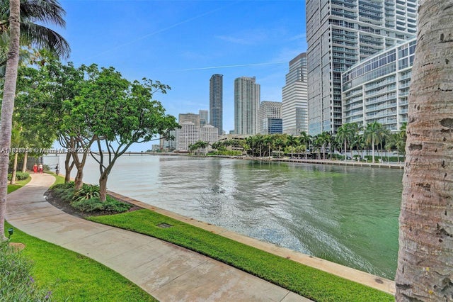 5 of 12 - 901 Brickell Key Blvd 906, Miami, FL