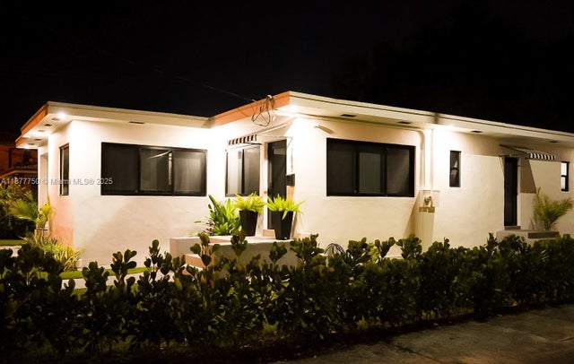 3 of 22 - 1600 Sw 17th Ave, Miami, FL