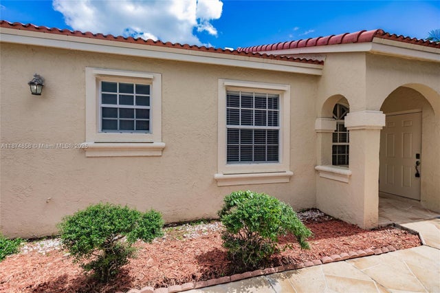 3 of 39 - 15850 Nw 11th St, Pembroke Pines, FL