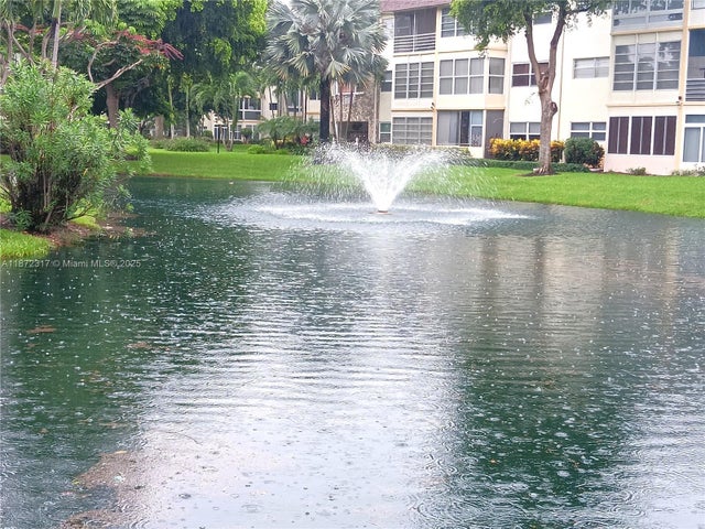 2 of 13 - 5121 W Oakland Park Blvd 109, Lauderdale Lakes, FL