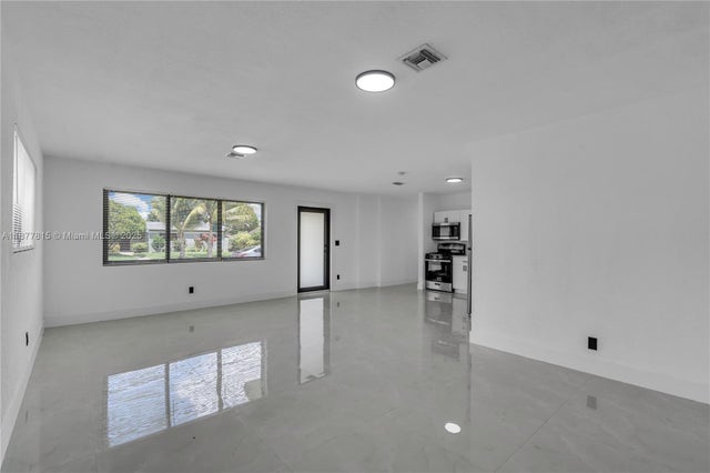 2 of 49 - 1000 Nw 198th St, Miami Gardens, FL