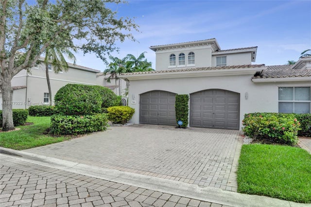 5 of 69 - 842 Spinnaker Dr E, Hollywood, FL