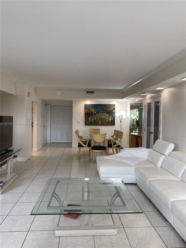 5 of 25 - 10185 Collins Ave 319, Bal Harbour, FL