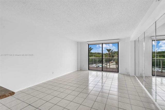 5 of 31 - 13499 Biscayne Blvd 403, North Miami, FL