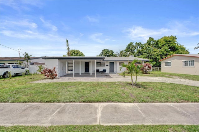 1 of 25 - 19620 Nw 6th Court, Miami Gardens, FL