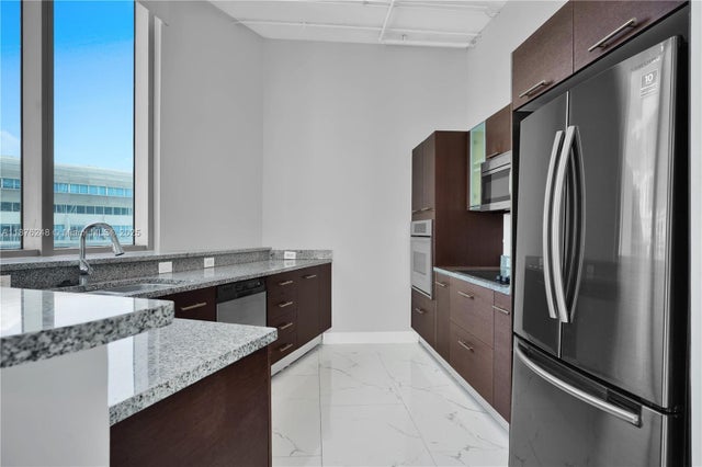 5 of 34 - 3029 Ne 188th St 625, Aventura, FL
