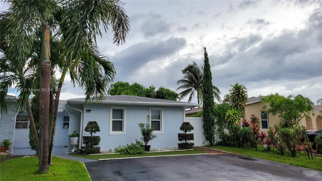 5 of 21 - 5701 Sw 24th Ave, Dania Beach, FL