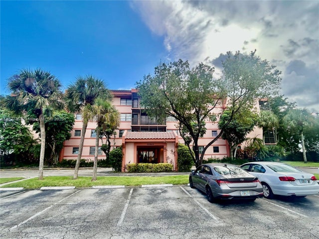 1 of 26 - 20860 San Simeon Way 404-6, Miami, FL