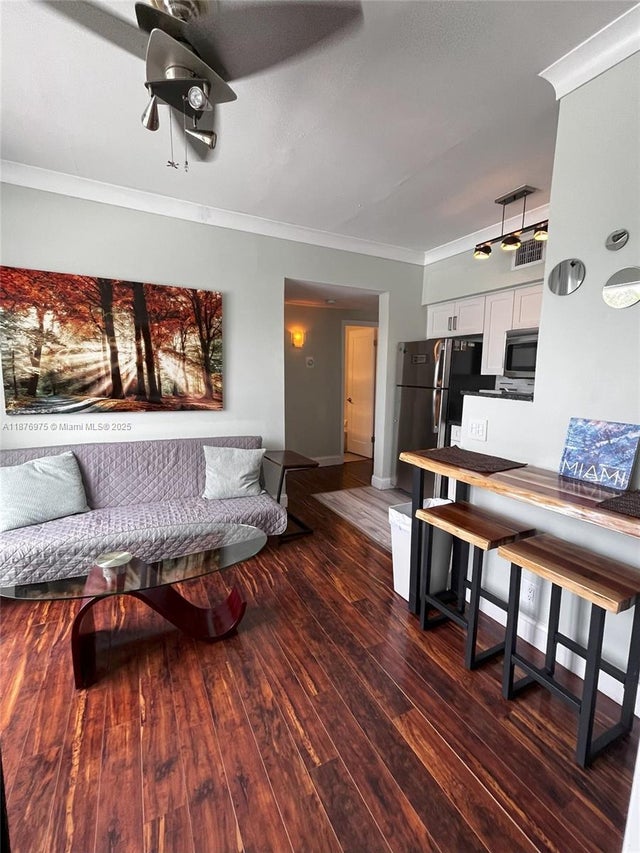 1 of 16 - 1320 Drexel Ave 301, Miami Beach, FL