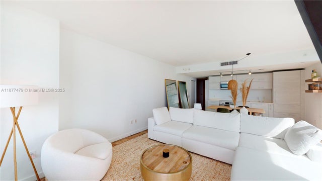 3 of 11 - 650 Ne 32nd St 4607, Miami, FL