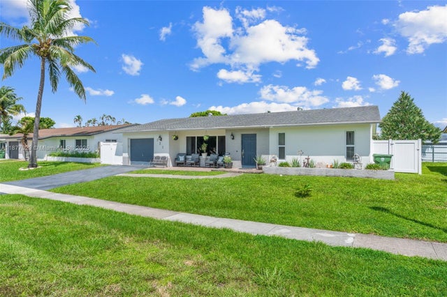 3 of 34 - 721 Nw 98th Ave, Pembroke Pines, FL