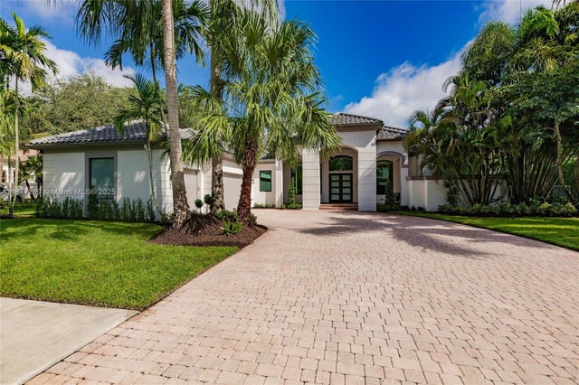 1 of 51 - 12641 N Stonebrook Cir, Davie, FL