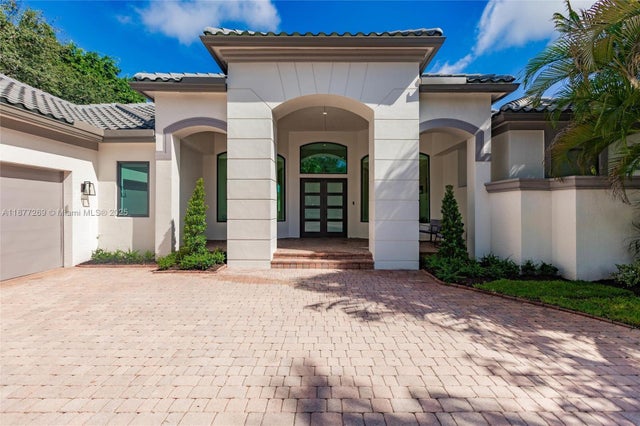 3 of 51 - 12641 N Stonebrook Cir, Davie, FL