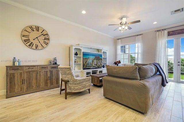4 of 32 - 140 Ocean Breeze Dr, Juno Beach, FL