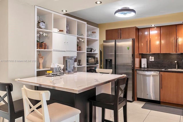 5 of 36 - 251 174th St 708, Sunny Isles Beach, FL