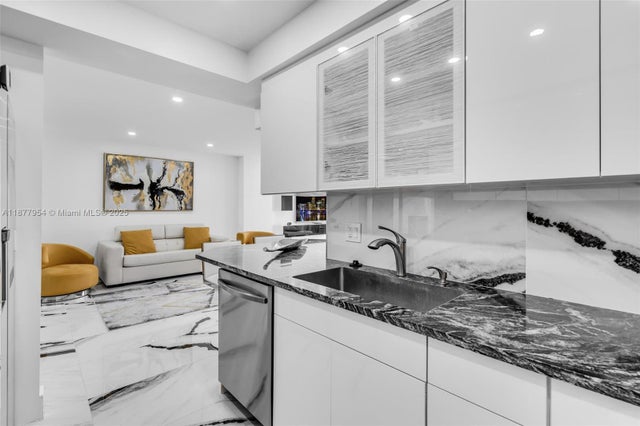 2 of 26 - 1965 S Ocean Dr 15b, Hallandale Beach, FL