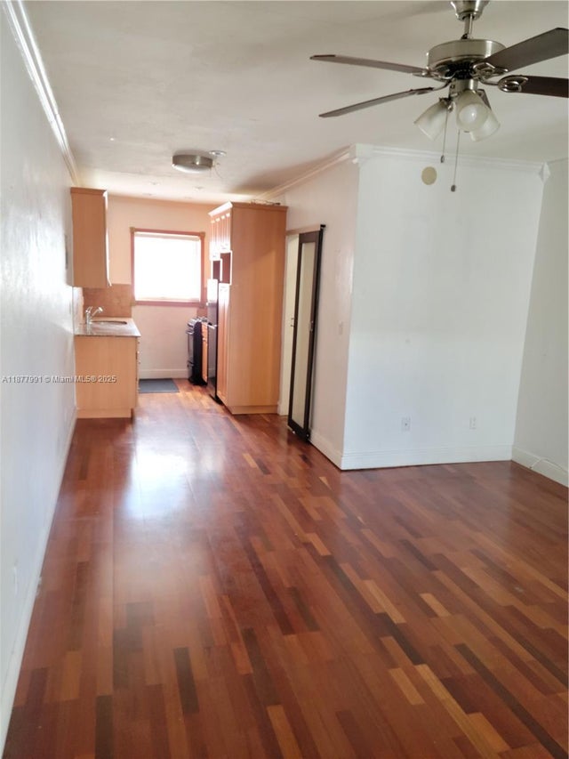 2 of 10 - 7315 Byron Ave 17, Miami Beach, FL