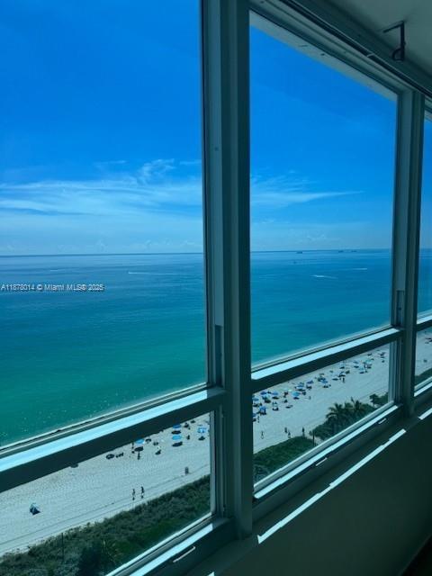 2 of 23 - 5445 Collins Ave 1602, Miami Beach, FL