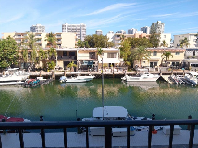 4 of 20 - 3545 Ne 166th St 304, North Miami Beach, FL