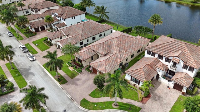 5 of 52 - 3292 Nw 82nd Way, Cooper City, FL