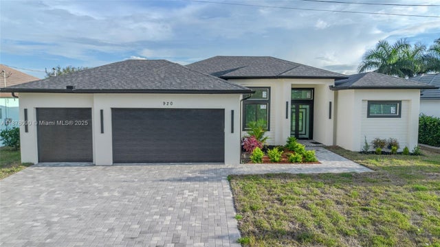 4 of 52 - 920 Se 5th Ter, Cape Coral, FL